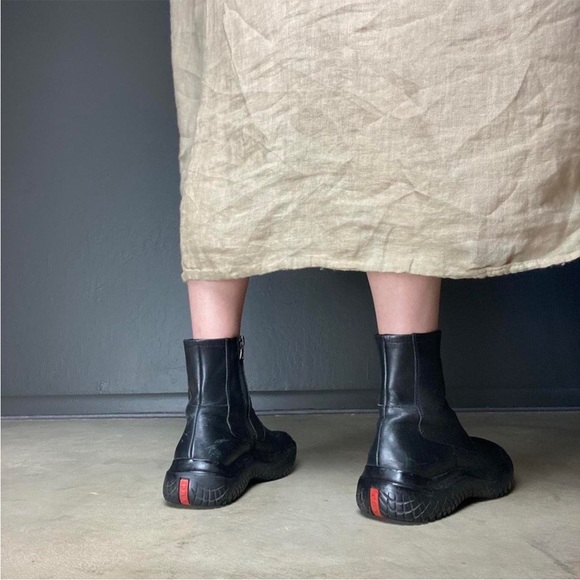 PRADA FW runway 1999 SQUARE TOE
 Vibram Chelsea Boot in Black
Size 36.5 - Picture 3 of 16